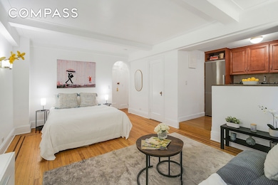 102 W 85th St unit 2B, New York, NY 10024 - photo 2