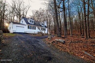 2126 Sparrow Rd, Bushkill, PA 18324 - photo 3