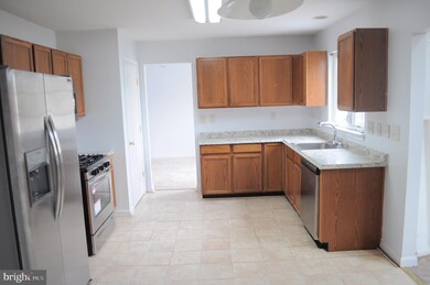 4724 Queens Grove St, White Plains, MD 20695 - photo 4