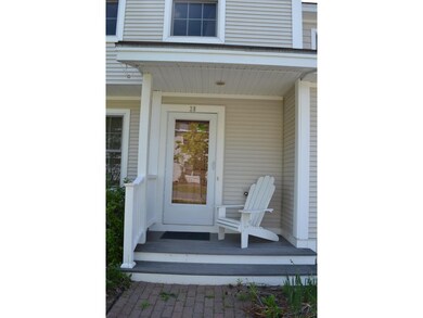 28 Mansfield Ave, Burlington, VT 05401 - photo 2