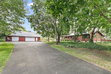 41W591 Lenz Rd, Elgin, IL 60124 - photo 4