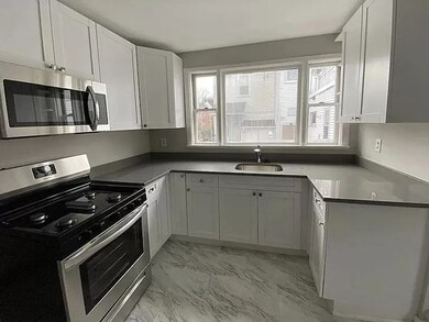 27 Gordon St, Allston, MA 02134 - photo 4