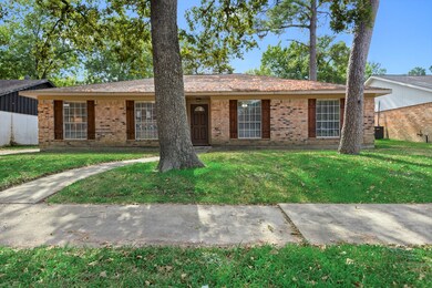 7215 Deep Forest Dr, Houston, TX 77088 - photo 4