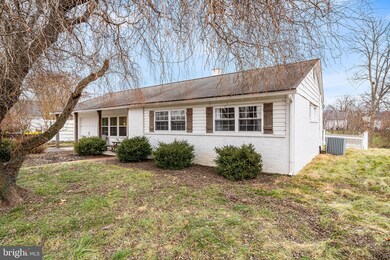 202 Woodlawn Rd, Eagleville, PA 19403 - photo 2