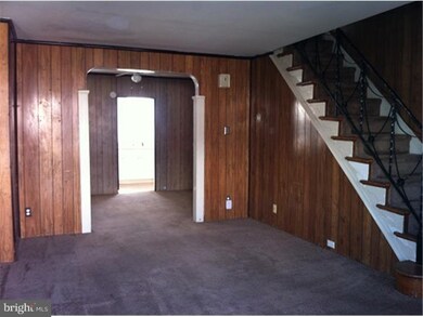 7122 Stockley Rd, Upper Darby, PA 19082 - photo 2