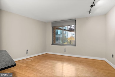 The Odyssey Condominiums unit 813, Arlington, VA 22201 - photo 5