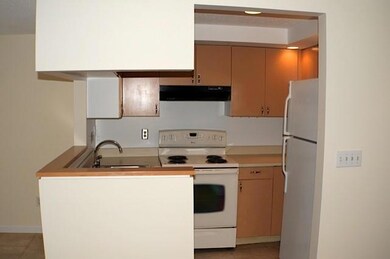 24 High Bluff Dr unit 24, Kennebunk, ME 04043 - photo 4