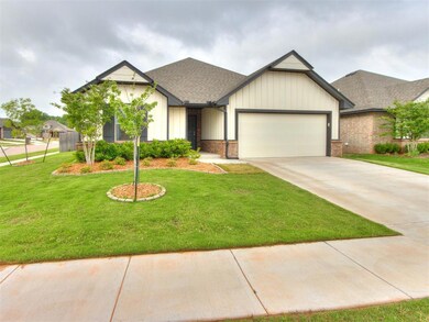 12337 SW 31st St, Yukon, OK 73099 - photo 4