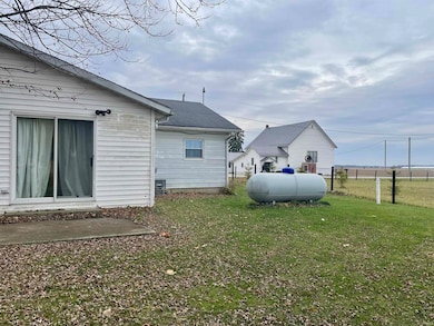 8937 S 900 W, Andrews, IN 46702 - photo 5