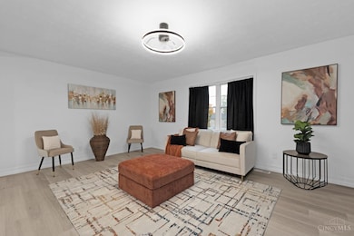 2776 Klondike Ct, Cincinnati, OH 45251 - photo 7