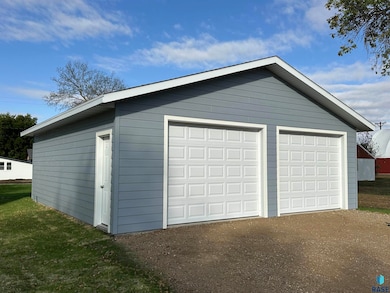 165 S 3rd St, Olivet, SD 57052 - photo 6