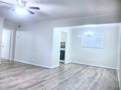 2420 Mcduffie St unit 3, Houston, TX 77019 - photo 3