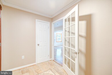 11503 Drop Forge Ln, Reston, VA 20191 - photo 4