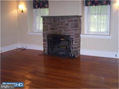 335 Hilltown Pike, Line Lexington, PA 18932 - photo 3