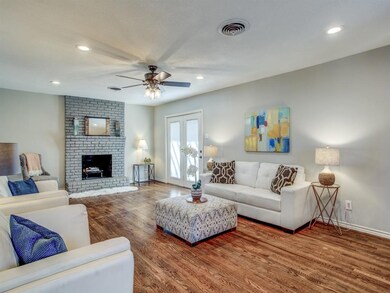 Very spacious living room offers great flexibility
