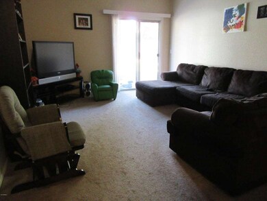 Family room 2