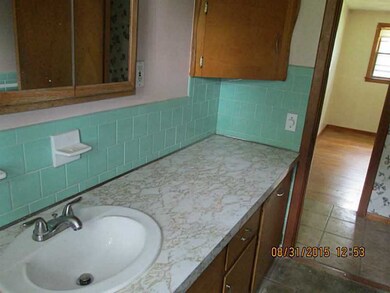 62 Lenox Ave, West Warwick, RI 02893 - photo 6