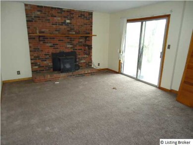 149 Goodloe Ave, Bloomfield, KY 40008 - photo 2