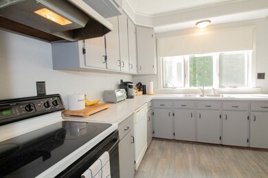 24 Fremont St, Somersworth, NH 03878 - photo 4