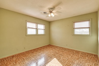 808 Cecelia Dr, Boiling Springs, SC 29316 - photo 7