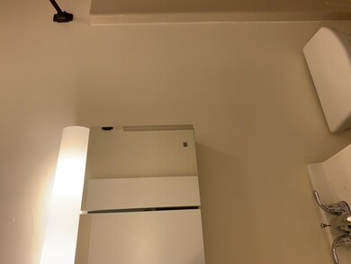 60 Chapin St unit B, Holyoke, MA 01040 - photo 4