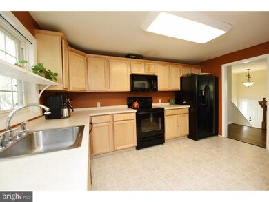 1376 Veronica Ln, Phoenixville, PA 19460 - photo 5