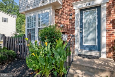 8318 Duck Hawk Way unit 10, Lorton, VA 22079 - photo 3