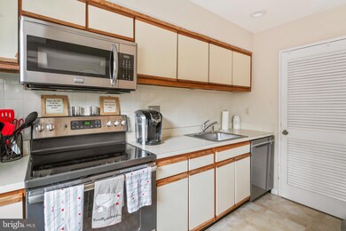 12 Kerwick Ct, North Wales, PA 19454 - photo 7