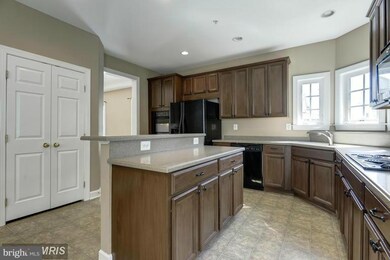 7305 Caledon Ct, Laurel, MD 20707 - photo 6