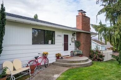 1782 Glen St NE, East Wenatchee, WA 98802 - photo 3