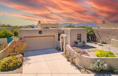 Lovely Courtyard In Front