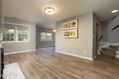 19 Le Grande Ave unit 17, Greenwich, CT 06830 - photo 5
