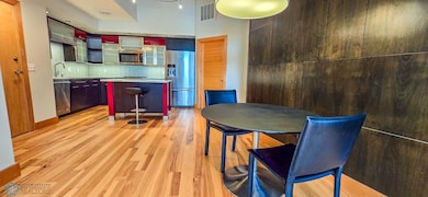 Broadway dining-kitchen-7.jpg
