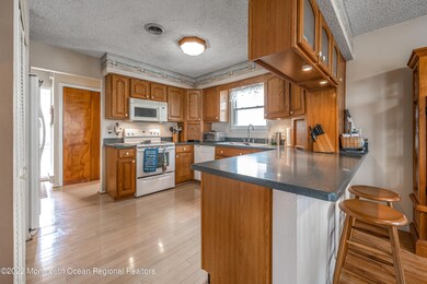 39 Peggy Ln, Manahawkin, NJ 08050 - photo 6