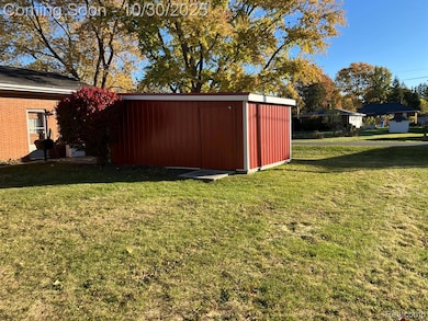 3335 W Water St, Port Huron, MI 48060 - photo 3