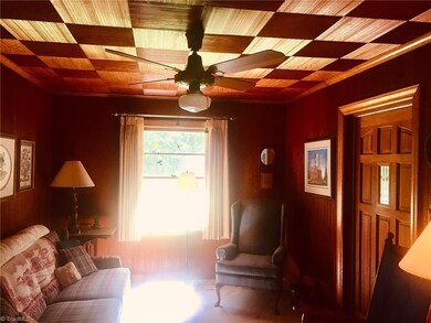 215 Oak Leaf Rd, Asheboro, NC 27205 - photo 5