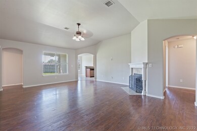 20200 E 44th St S, Broken Arrow, OK 74014 - photo 6