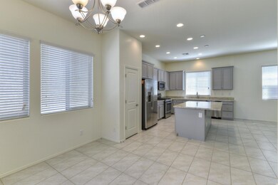 008_KitchenDining