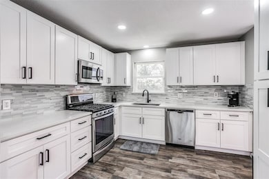 1900 Charleston Dr, Bedford, TX 76022 - photo 7