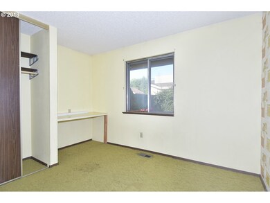 1926 NE Vista Ave, Gresham, OR 97030 - photo 7