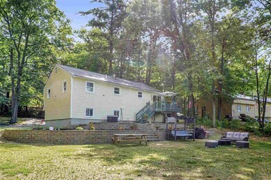 32 Hall Rd, Londonderry, NH 03053 - photo 3