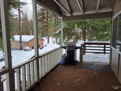 651 Docs Ct, Cascade, ID 83611 - photo 5