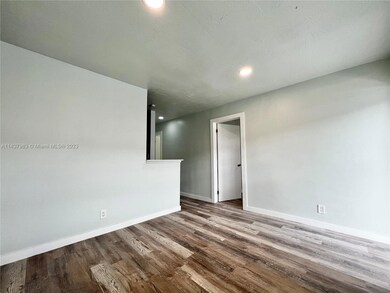 707 SW 5th St unit 1, Dania, FL 33004 - photo 3