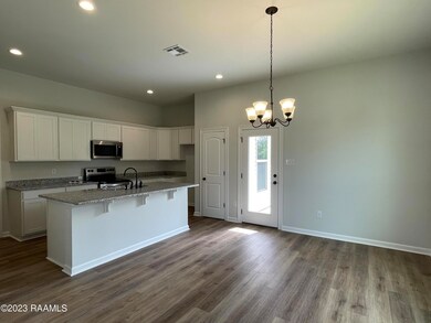 002 KITCHEN