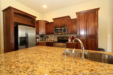 1601 W Vicksburg St, Broken Arrow, OK 74011 - photo 6