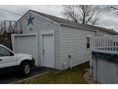 Garage.