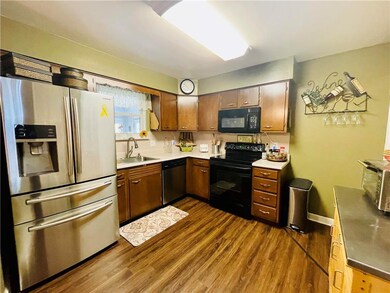 5284 Thompson St, Germansville, PA 18053 - photo 6