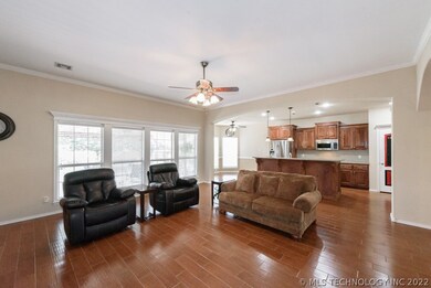 21620 E 106th St S, Broken Arrow, OK 74014 - photo 3