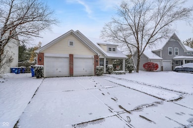 10718 Morristown Ct, Carmel, IN 46032 - photo 3