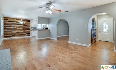 1336 Azalea Ln, New Braunfels, TX 78130 - photo 3
